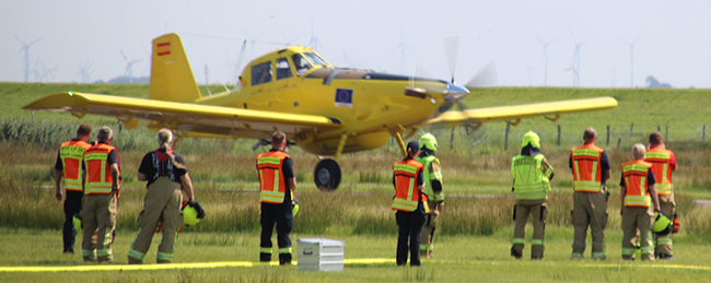 Wasserbetankung von Löschflugzeugen auf Norderney